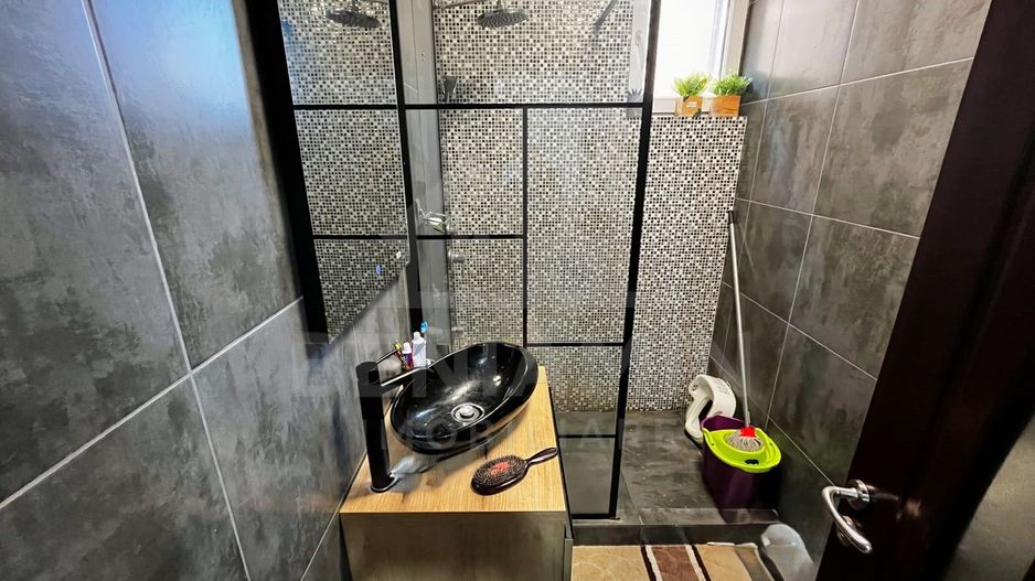 Casa Moderna P+M-220mp-6 Camere-Toate Utilitatile-An 2010-Zona Ford - Poză 5