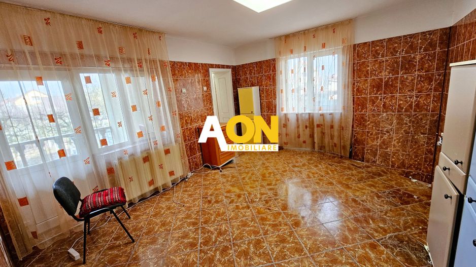 Casa 10 camere, 878 mp teren, toate utilitatile, Barabant - Poză 7