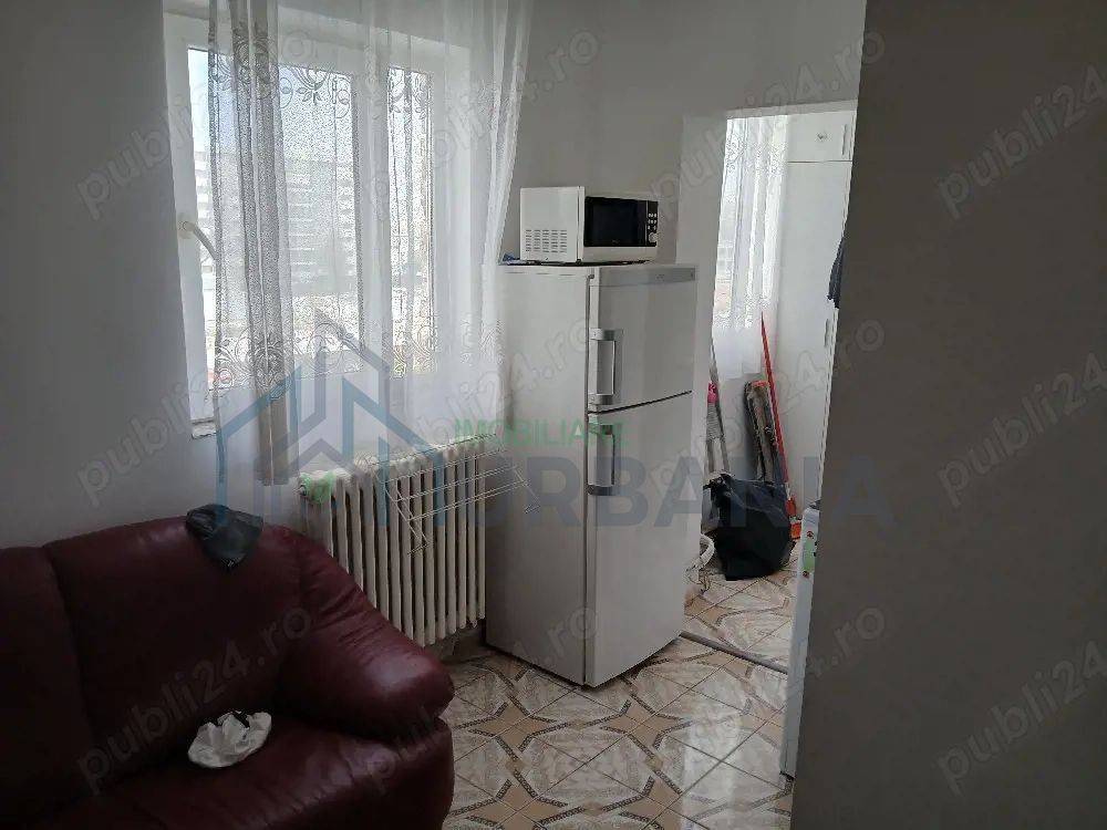 Inchiriez garsonieră în Alexandru 1500 lei - Poză 4