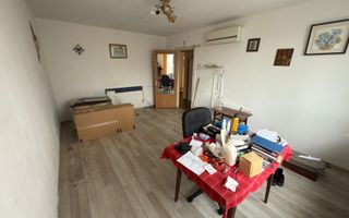 Apartament incapator, patru camere, Resita-Berceni, 120.000€ negociabil - Poză 5