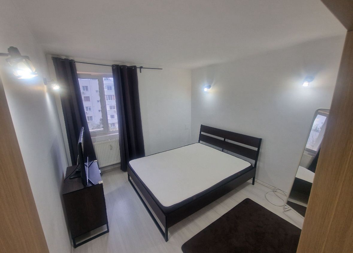 AP. 2 CAMERE TITAN, LOC PARCARE, METROU 5 MINUTE, BLOC REABILITAT - Poză 2