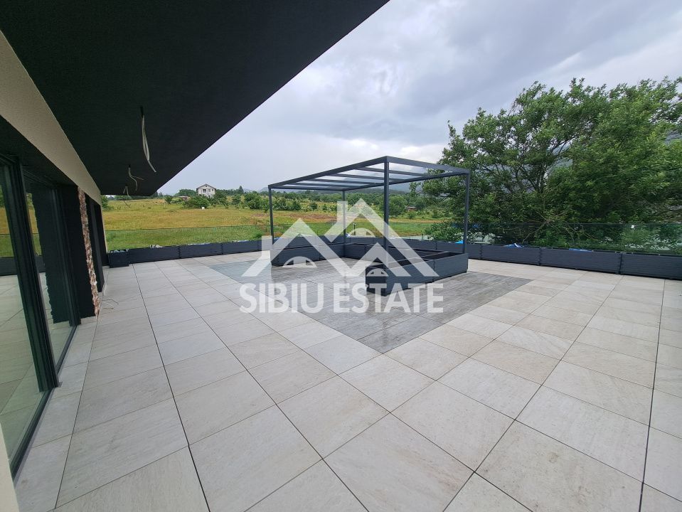 Casa Sibiu Cisnadioara, garaj, piscina, terase panoramice - Poză 8