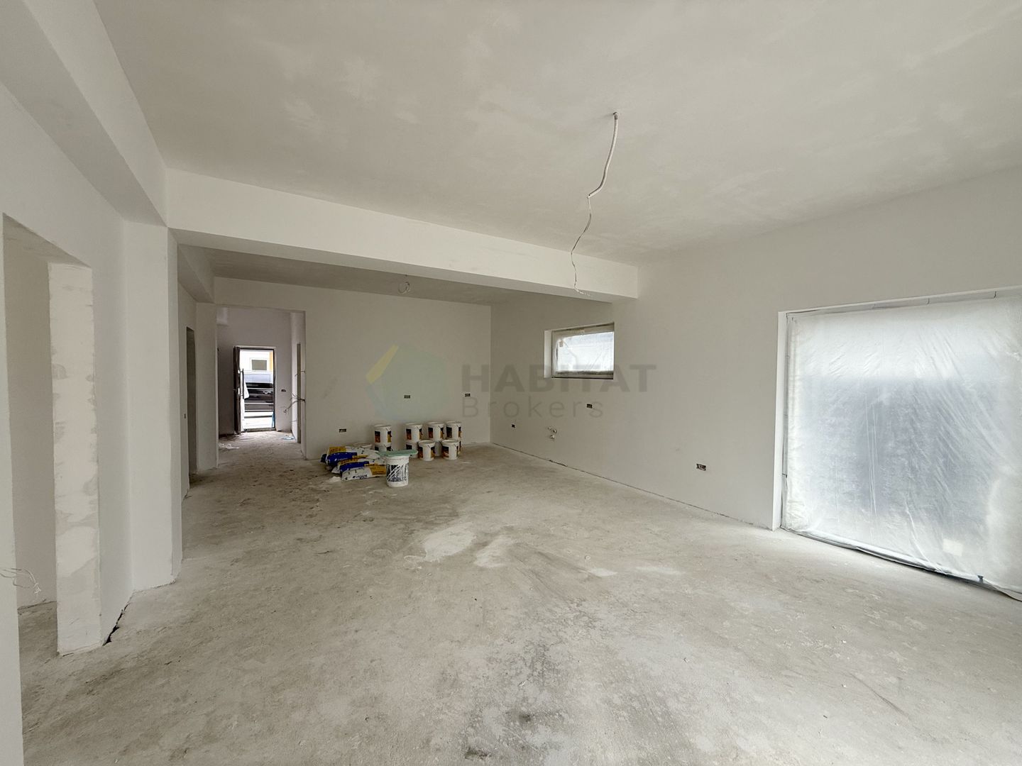 Casa 4 camere pe parter-Tunari | Teren 400 mp - Poză 7
