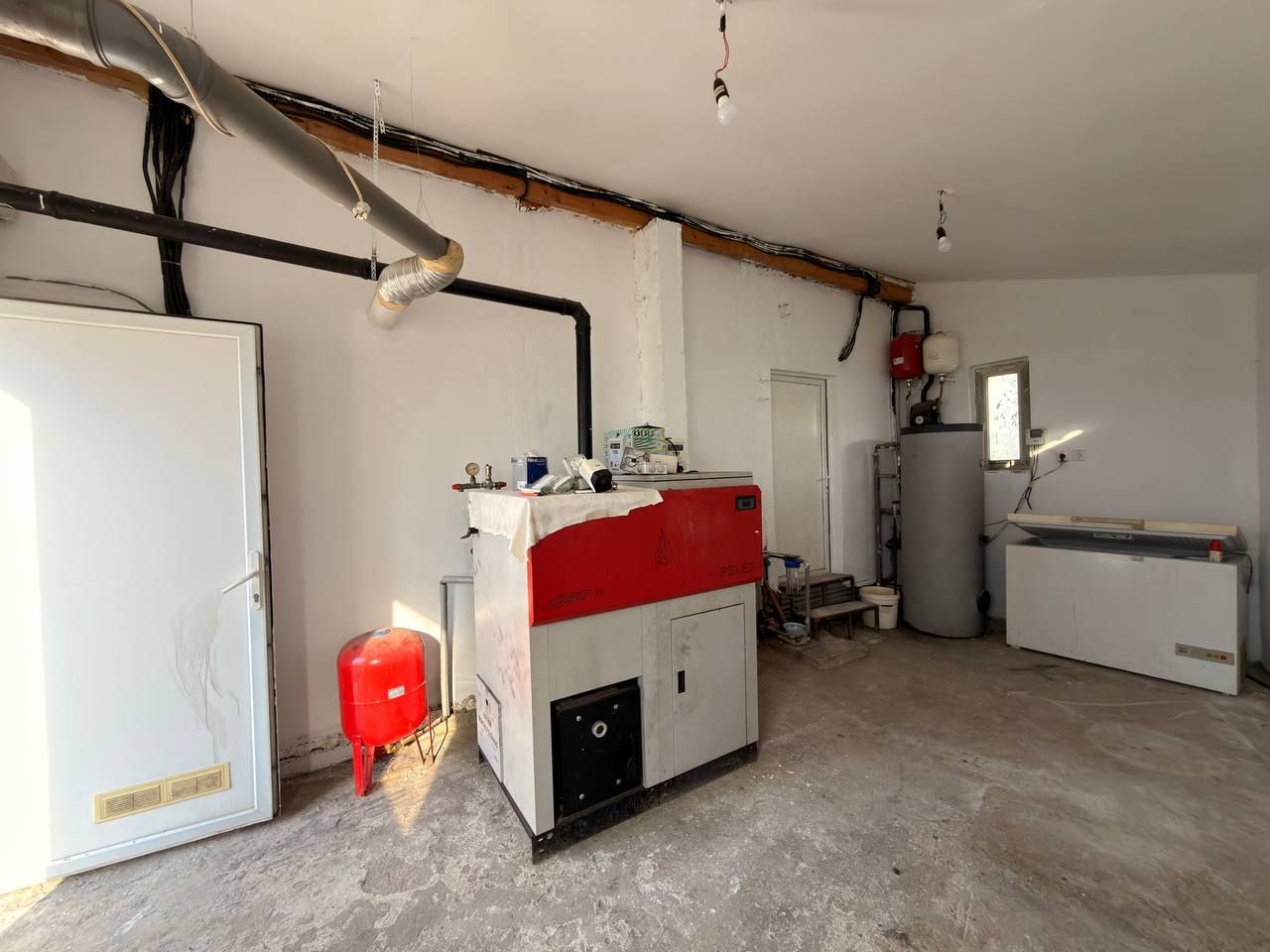 Casă de vânzare, 4 camere, 162 mp Buturugeni - Poză 10