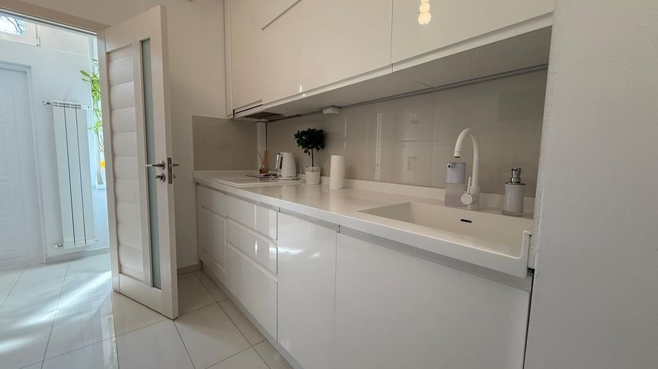 Apartament 4 camere în vilă I Cotroceni I Renovat complet I - Poză 9