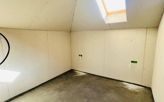 Casa finisata la cheie cu 5 camere in localitatea Santandrei - Poză 8