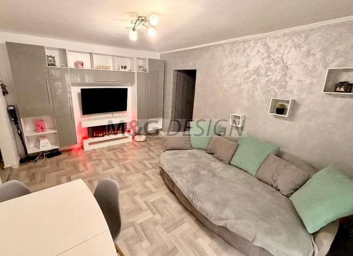 Apartament 3 camere zona Kiriac etaj 2 renovat - Poză 1