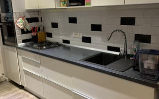 Apartament 4 Camere Renovat Complet Berceni - Poză 7