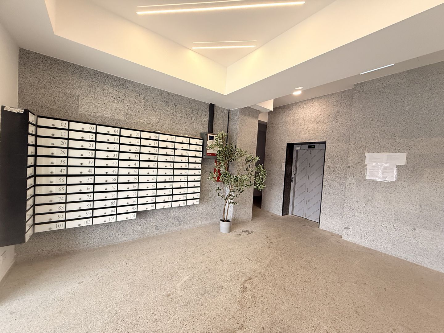 3 camere Parcul Carol 75 mp - Poză 2