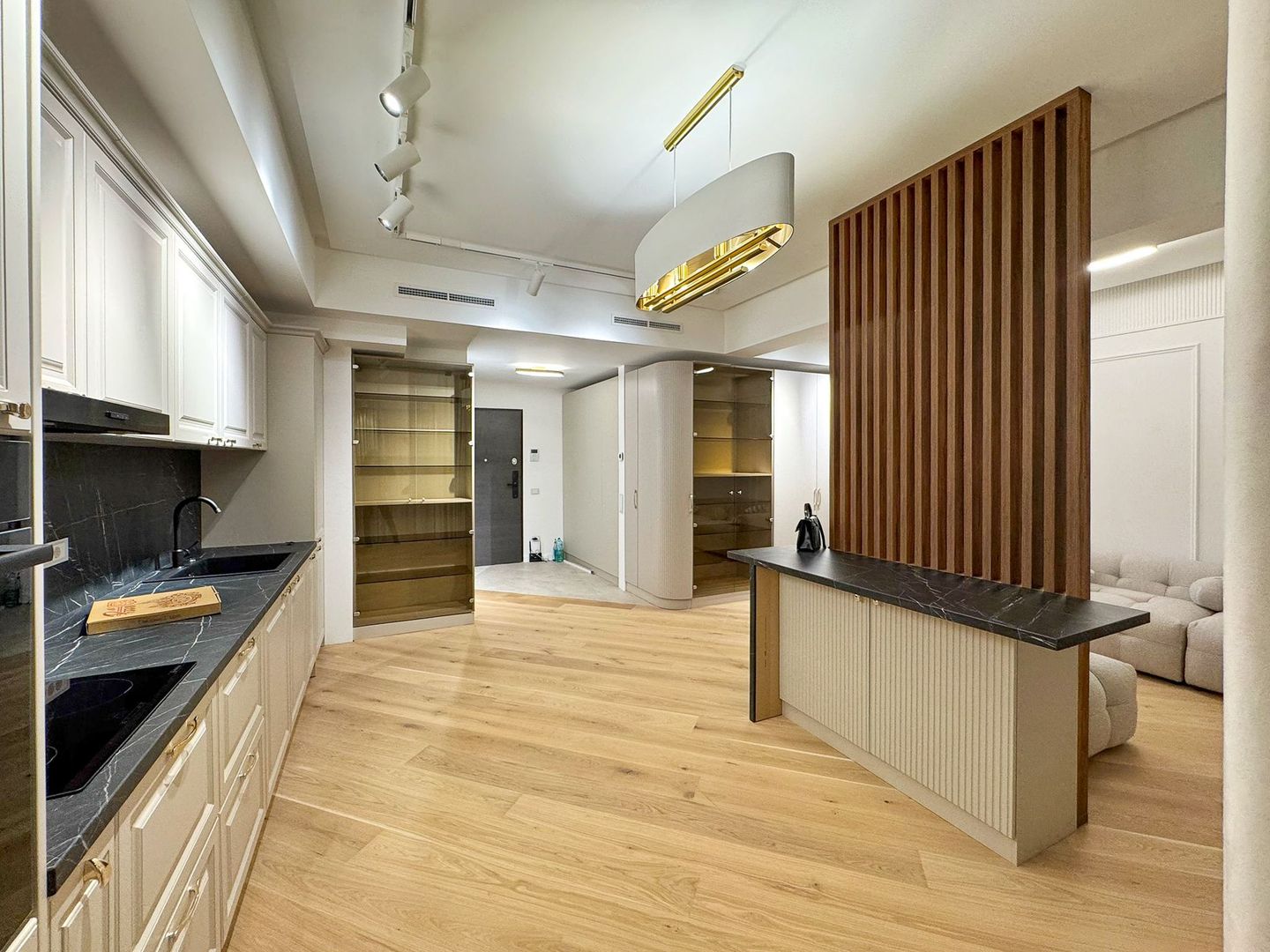 READY TO MOVE  I  Apartament 2 camere,  spatios 66 mp pe IANCU NICOLAE 75 - Poză 2