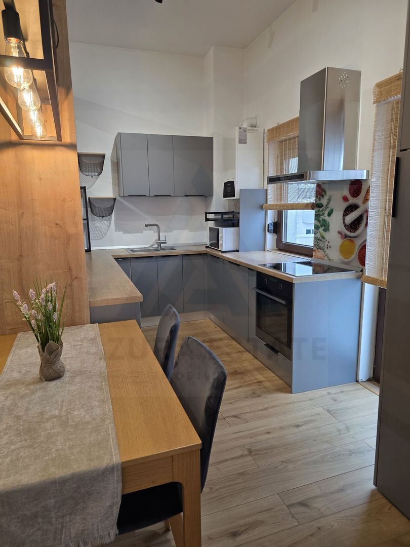 Penthouse spatios 80 mp utili 2 balcoane si terasa parcare Selimbar - Poză 2