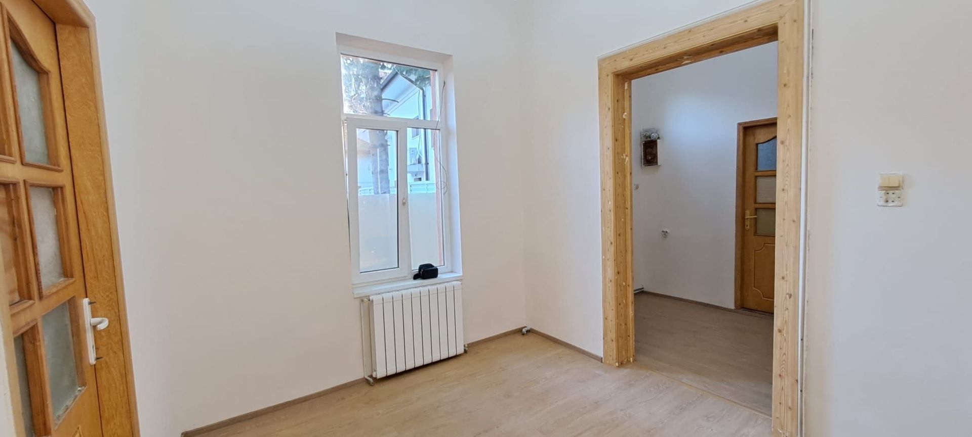TINERETULUI (metrou) - DIMITRIE CANTEMIR, casa 2 camere, curte proprie - Poză 5