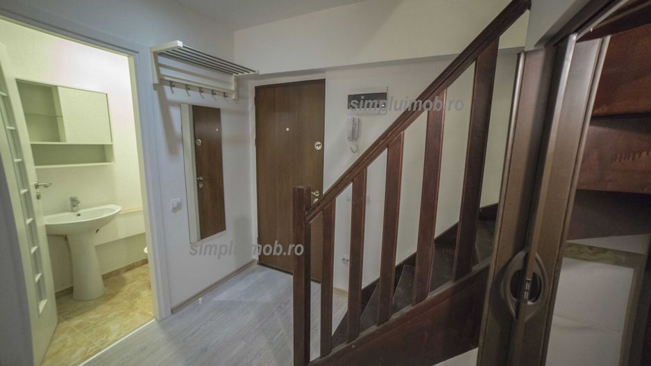 Dristor-Duplex 63mp mansardat et.5 si 6 cu lift - Poză 4