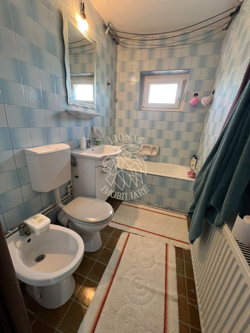 Apartament Renovat 2 camere 59 mp con.-balcon-Zona Decebal - Poză 6