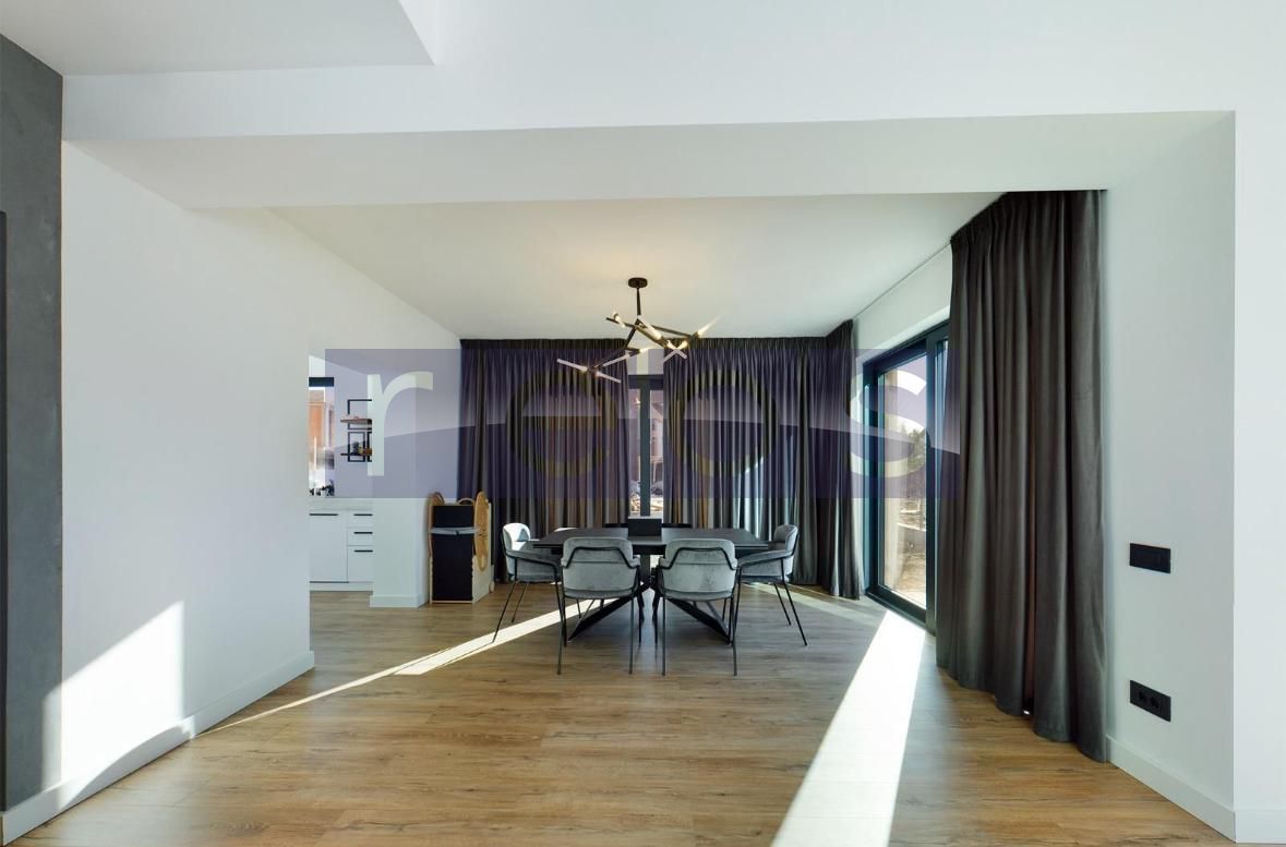 VANZARE CASA PIPERA | 8 DORMITOARE | 310 MP - Poză 3