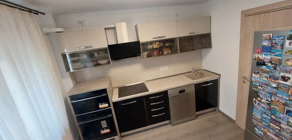 Bd. Unirii, 3 camere, 2 bai, centrala termica, parcare, lux - Poză 9