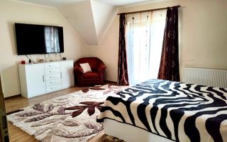 CASA SPATIOASA - Poză 11