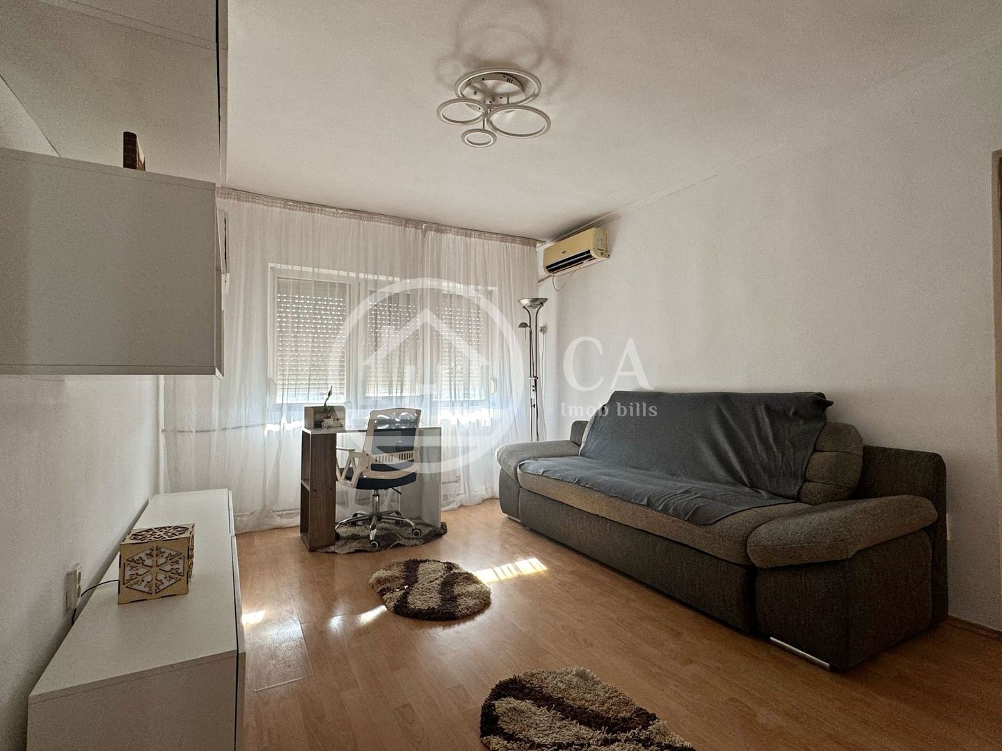 Apartament de vânzare cu 2 camere tip X în zona Rogerius, Oradea - Poză 1