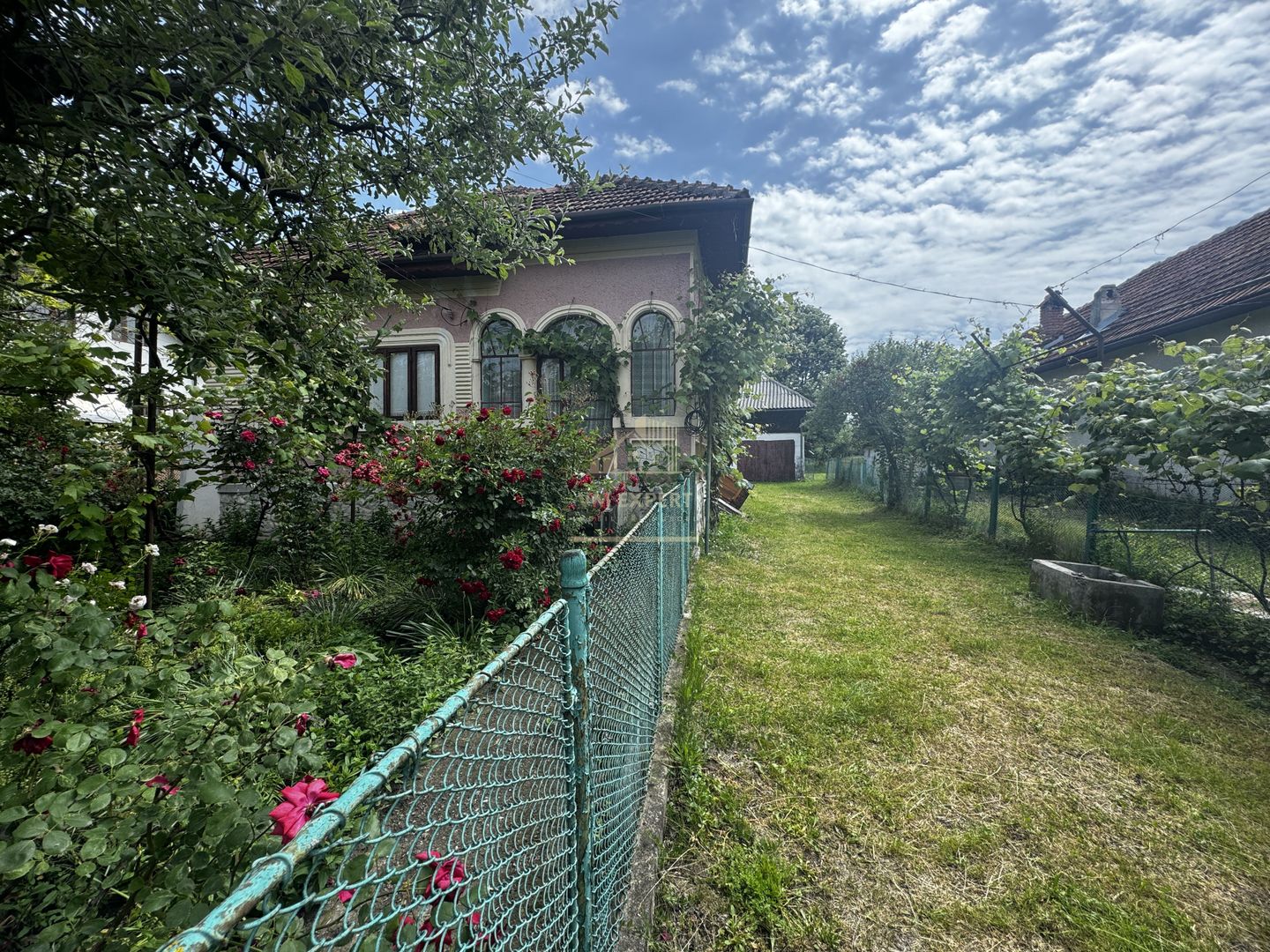 CASA 3 CAMERE, PLUS ANEXE, TEREN 2141 MP, BEREVOIESTI, ARGES - Poză 14