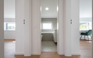 Casa 7 Hambar44,casa pasiva,pompa caldura geoter,3 locuri parcare - Poză 8