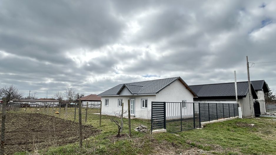 Casa din BCA c-tie 2025 – Pecineaga – apa/canalizare/curent - Poză 13