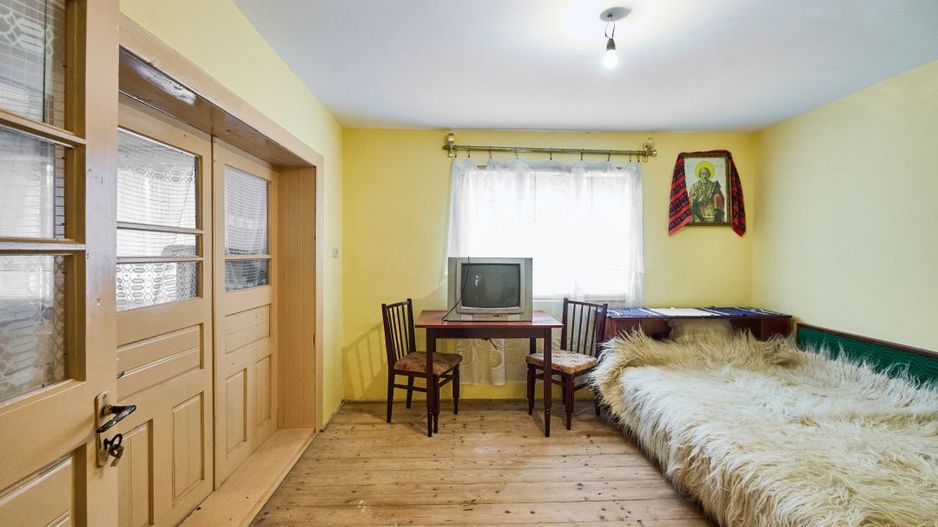  Casa  la munte cu teren generos in Com. Nucsoara, loc. Slatina jud. Arges! - Poză 2