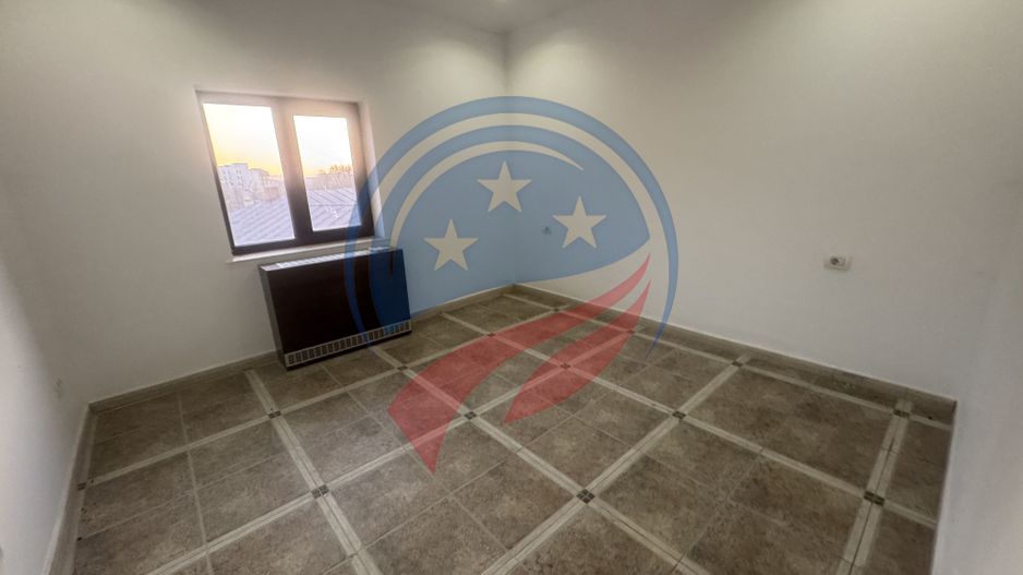 Spațiu de închiriat ultracentral – ideal pentru afacerea ta! - Poză 11