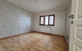 Liber, apartament 2 camere, 53 mp, Nicolina - Belvedere, baie cu geam - Poză 6