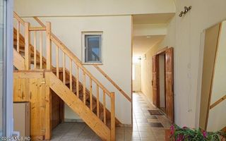 Lunei - Ion Neculce, 2 Apartamente. Mansarda 157 mp. Anexe, Lot 475 mp - Poză 26