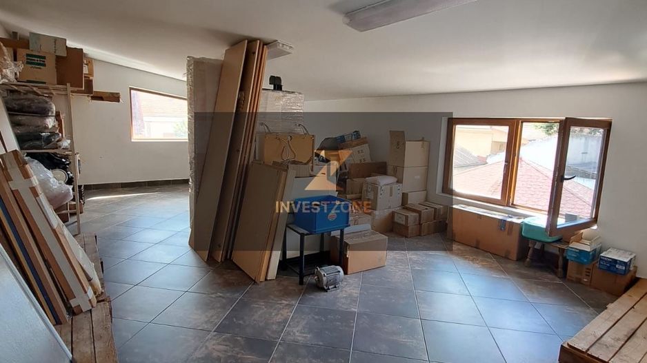 Proprietate 450 mp pe Calea Clujului cu teren de 787mp in Oradea - Poză 7