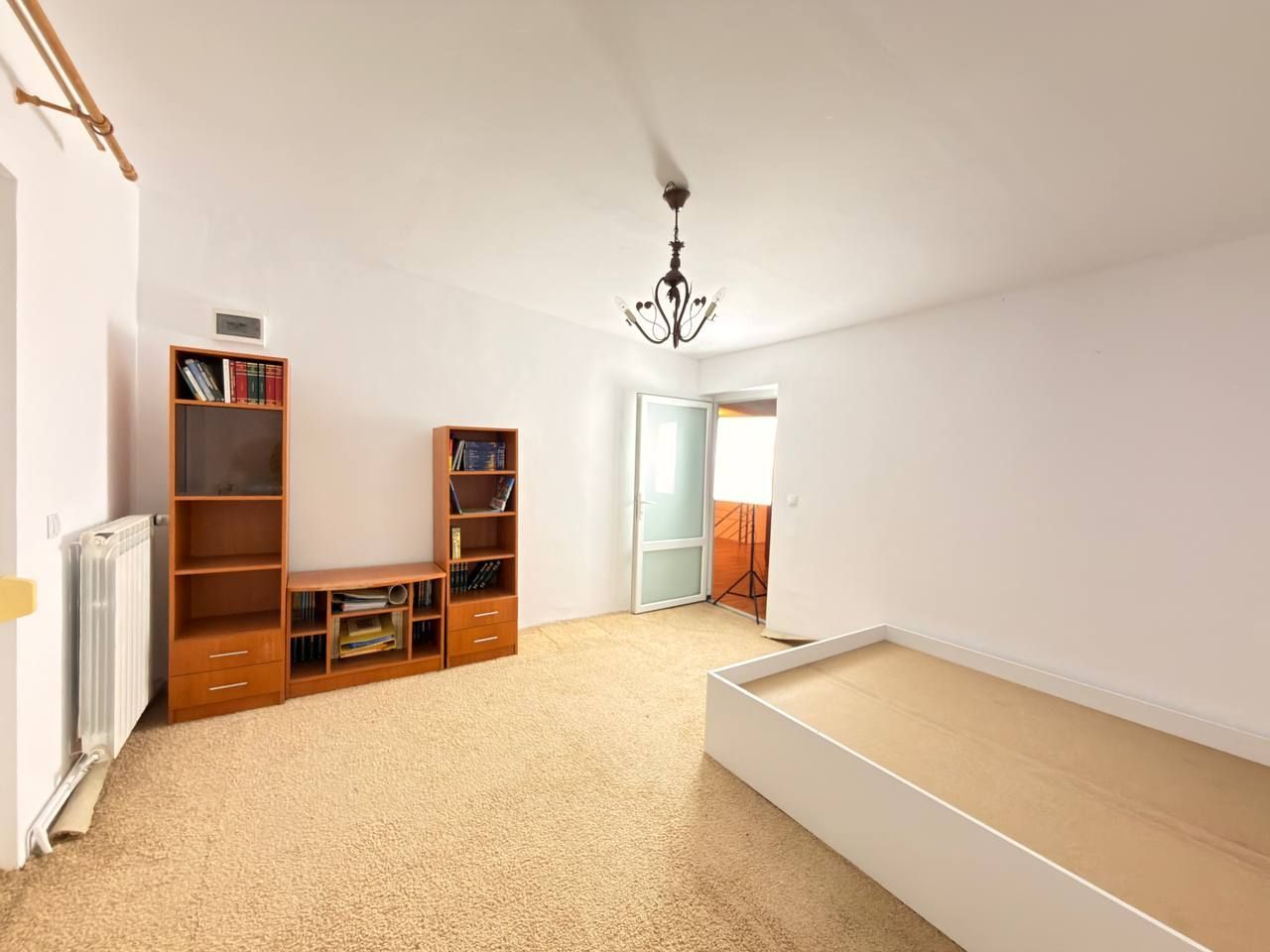 Casă de vânzare, 4 camere, 162 mp Buturugeni - Poză 6