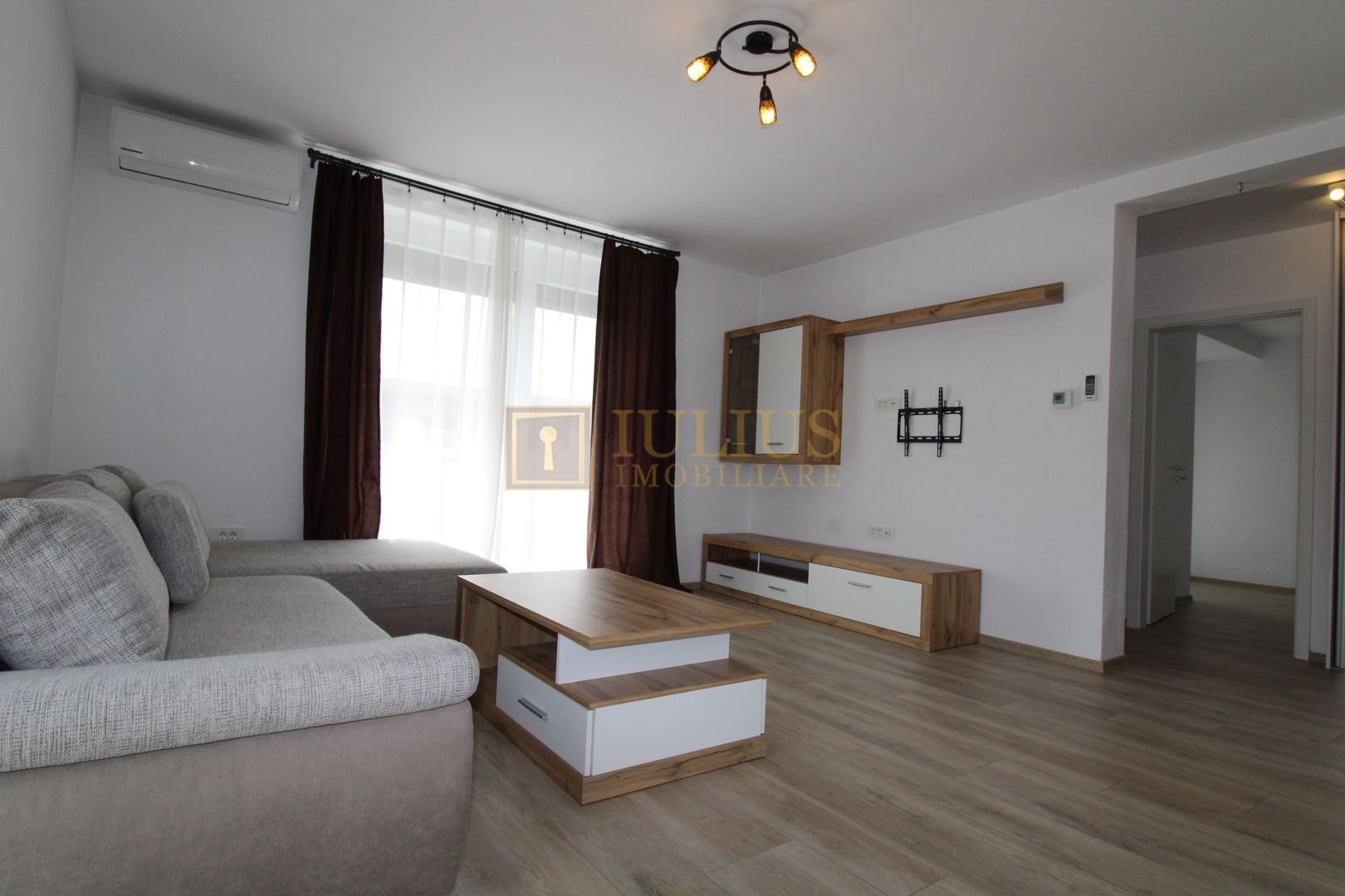 Apartament 2 camere, 3 balcoane, loc de parcare, centrala proprie, Dumbravita - Poză 3