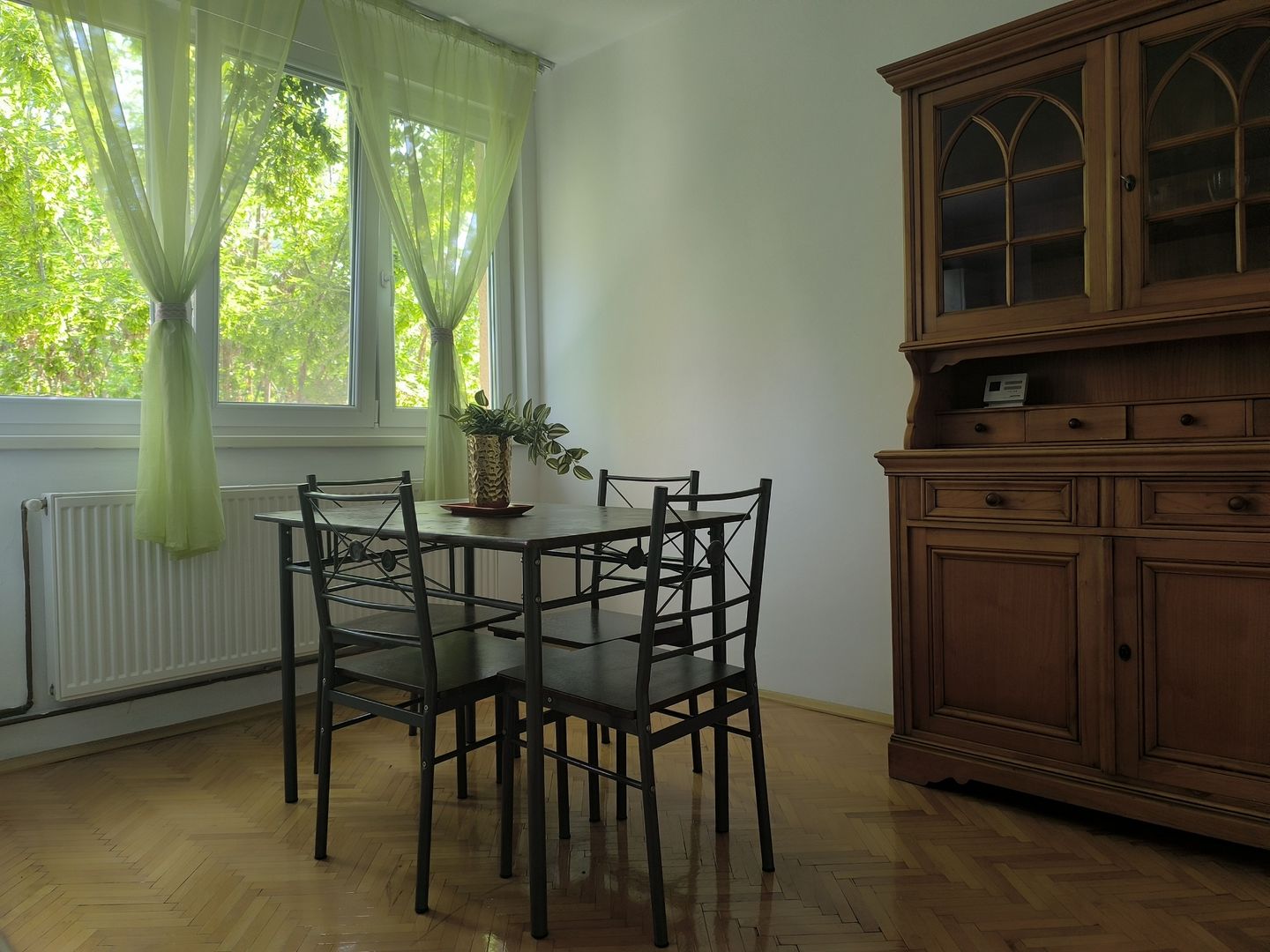 Apartament cu 3 camere in zona Semicentral ( Bodor Péter) - Poză 4