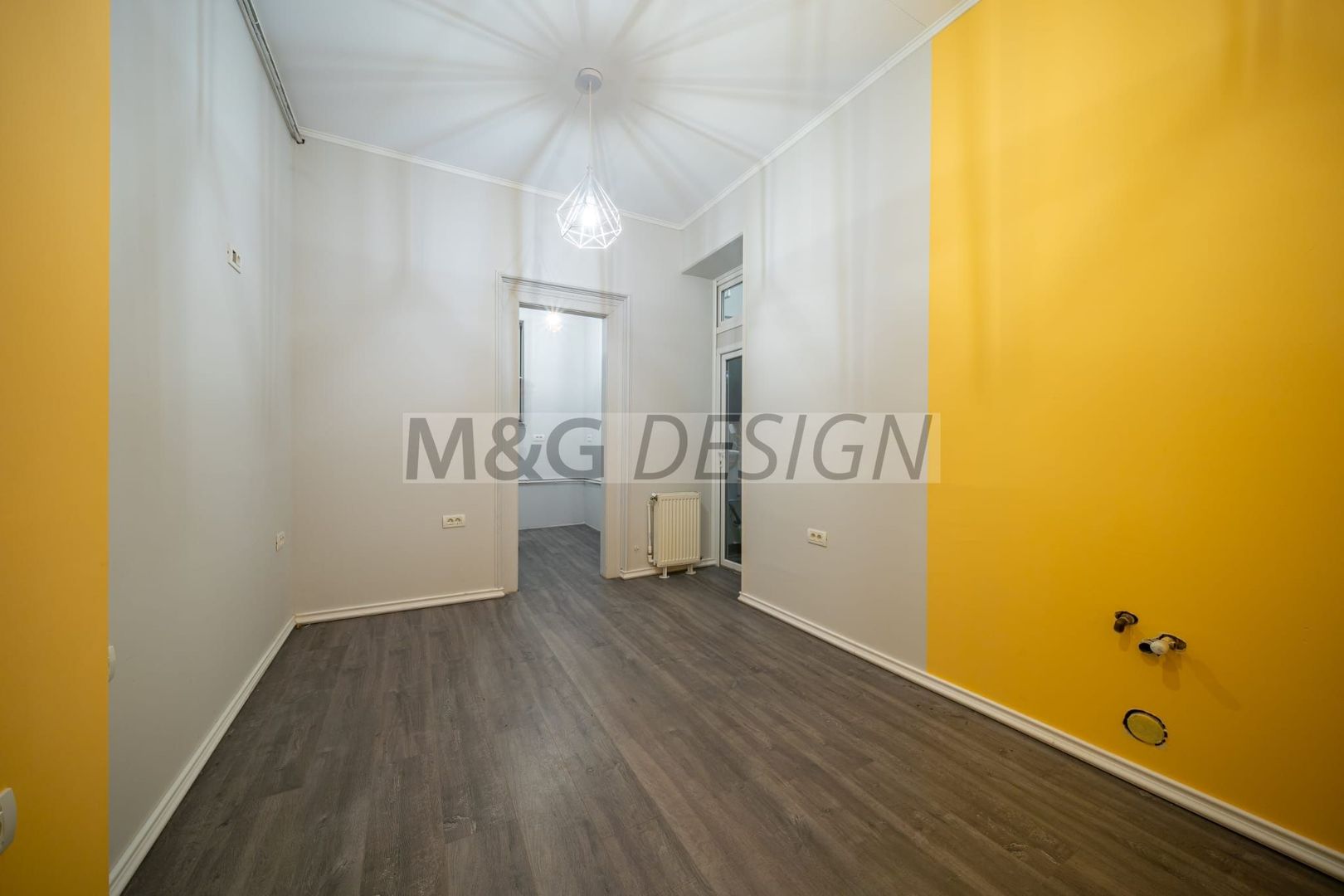 Apartament cu 4 camere la casa, zona Balcescu-ideal birouri - Poză 3
