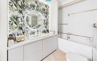 Casă modernă cu 5 camere, 4 băi și terasă închisă – Otopeni, central - Poză 6