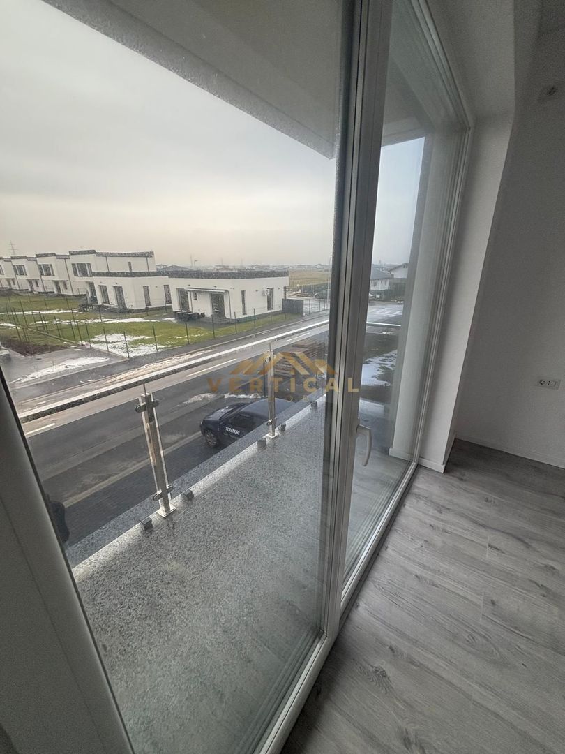 Locuință P+E modernă, 3 băi, teren generos de 323 mp - Poză 13