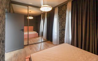 Oportunitate investitie! Vanzare casa cu 3 apartamente in Europa! - Poză 24