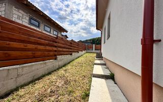 Casa individuala-4 dormitoare,225 mp utili,garaj-Chinteni - Poză 4