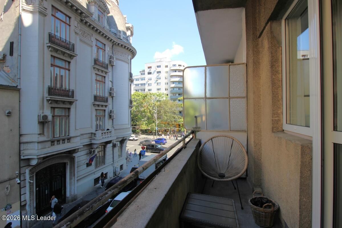 Piata Romana, 4 camere 138 MP total, Etaj 2/9, renovat - utilat, liber - Poză 43