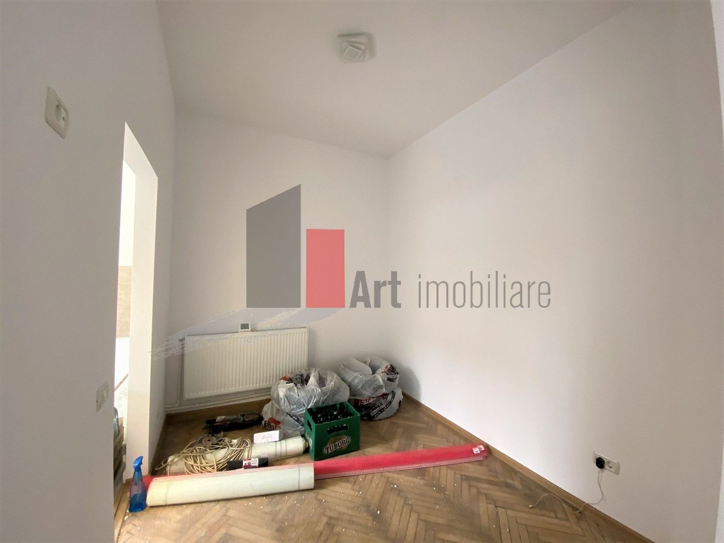 Garsoniera spatioasa in vila cu loc parcare | Zona Mosilor - Poză 4