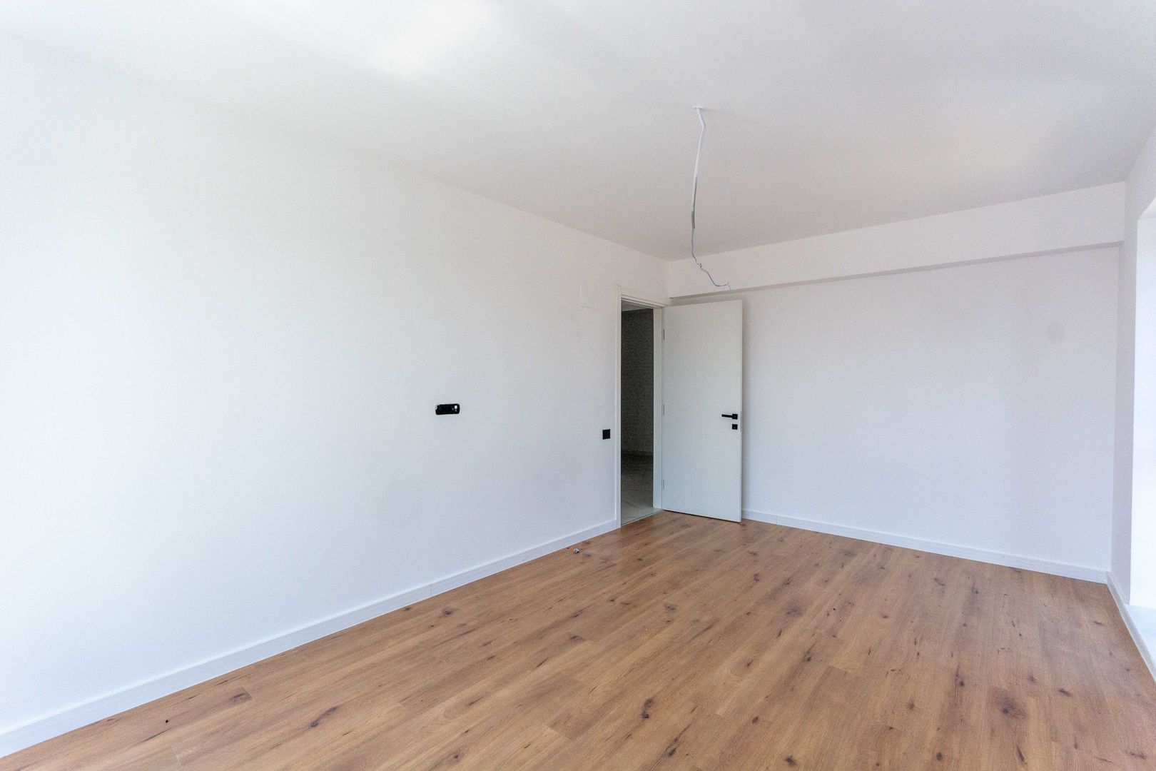 Titan Astorium 2 Cam STUDIO predare 2025 Finisaje si Calitate Premium - Poză 5