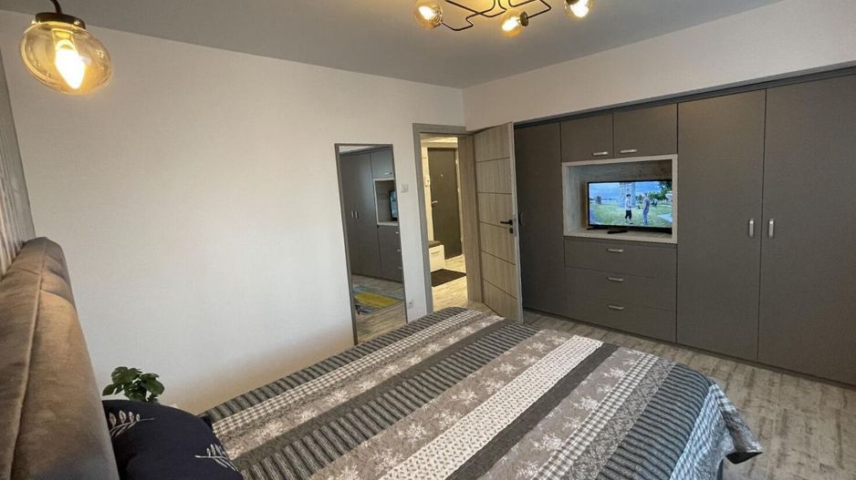 Închiriere apartament modern cu 2 camere zona Unirii Burebista - Poză 11