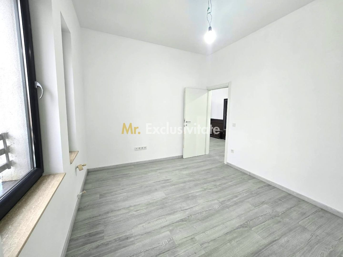 De vânzare apartament 3 camere, centru Satu Mare - Poză 3