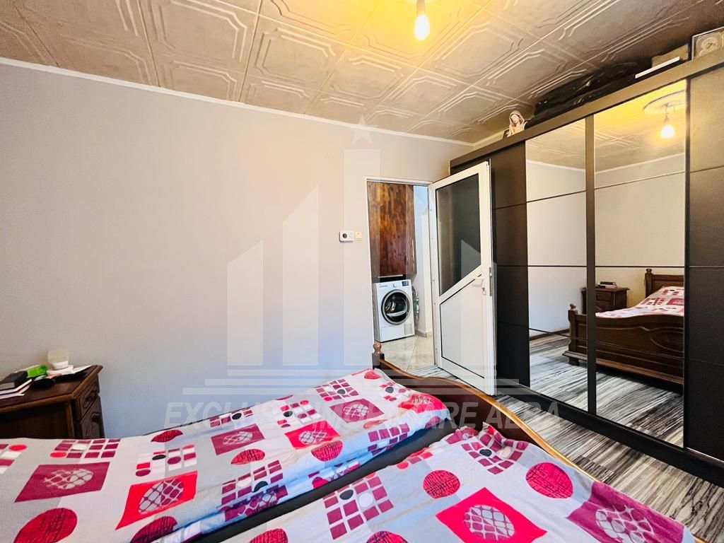 Apartament cu 2 camere decomandate, Cetate zona foarte buna - Poză 4