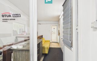 HALĂ INDUSTRIALĂ + SERVICE AUTO COMPLET ECHIPAT - Poză 8