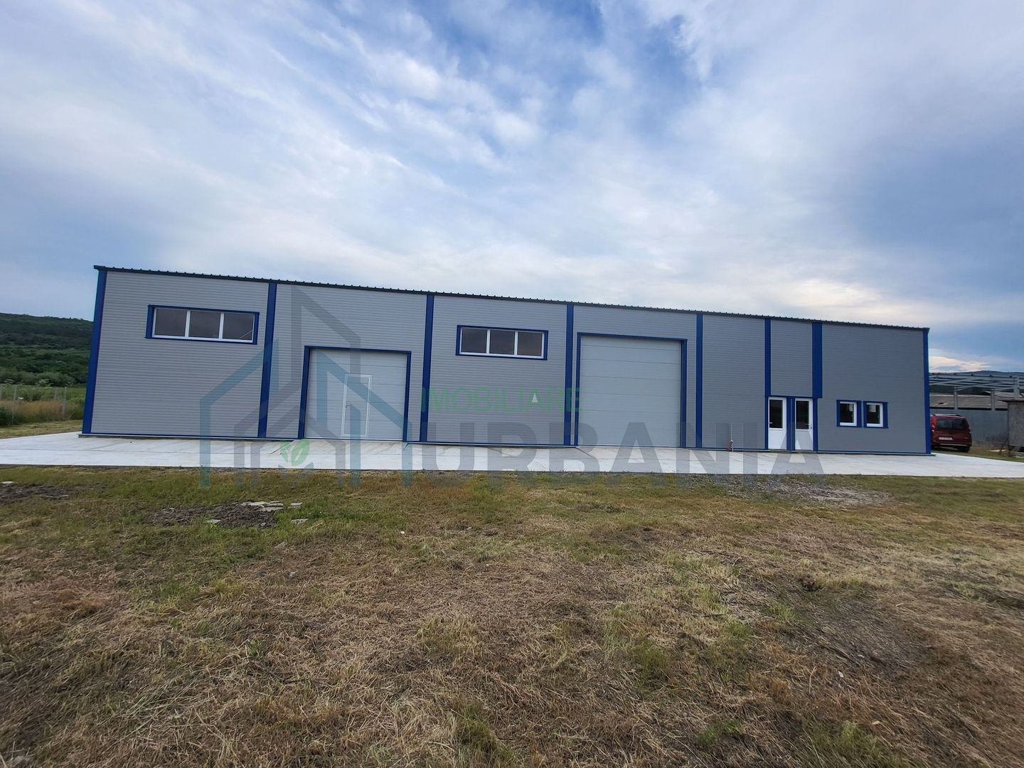 Hală de vânzare, 300 mp, teren 800 mp + 2300 mp industrial, Tomesti - Poză 3