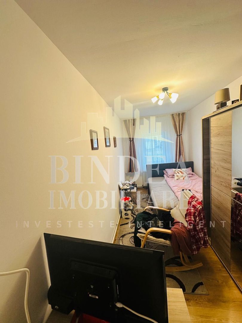 Casa individuala complet renovata- strada linistita Giarmata - Poză 9