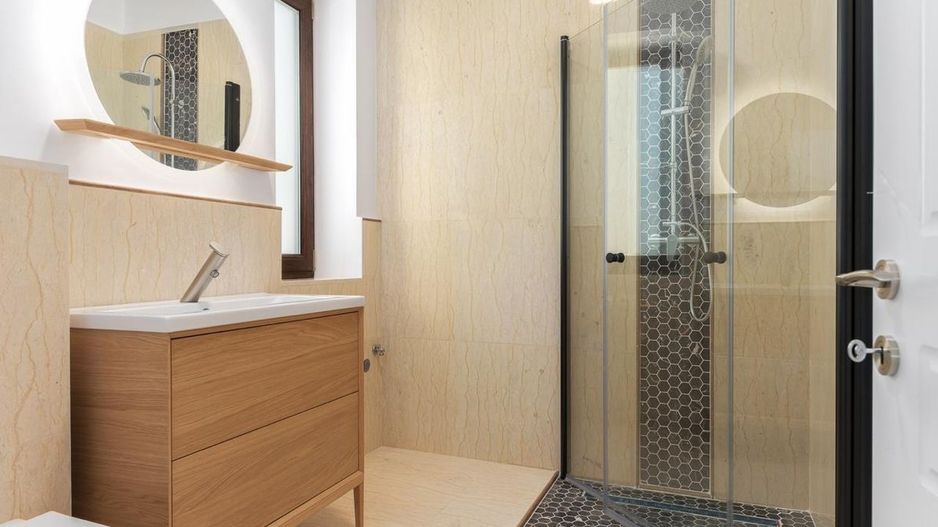 Balotesti vila P+1, 315 mp, teren 700 - Poză 3