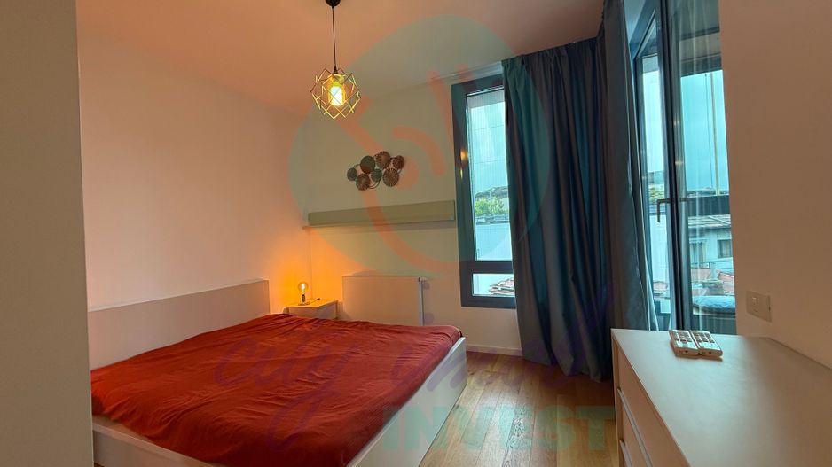 Apartament cu 2 camere, tip duplex, cu design industrial și personalitate - Poză 11