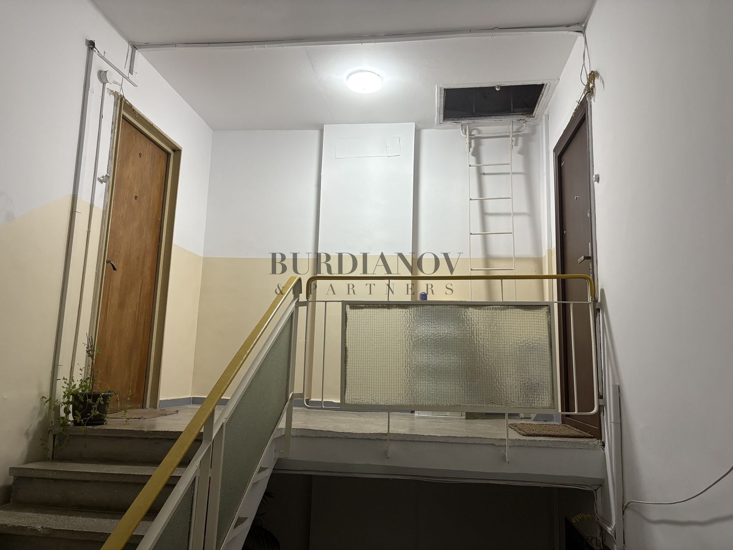 Apartament cu 3 camere de vânzare - 1 Decembrie 1918 - Sector 3 - Poză 17